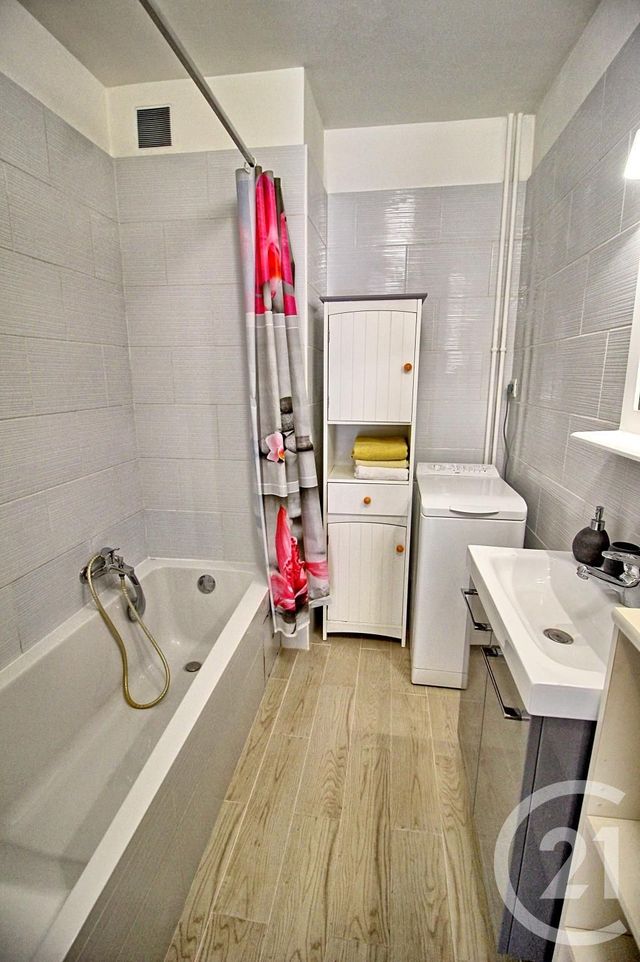 Appartement T2 à louer - 2 pièces - 38.87 m2 - LE GOLFE JUAN - 06 - PROVENCE-ALPES-COTE-D-AZUR - Century 21 Liberté