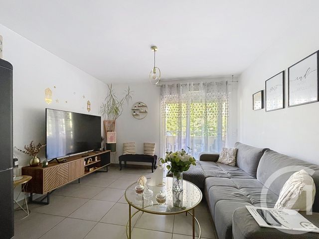 Appartement F2 à vendre VALLAURIS