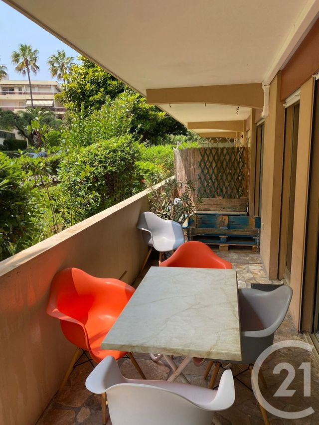 Appartement T2 à louer - 2 pièces - 49.74 m2 - LE GOLFE JUAN - 06 - PROVENCE-ALPES-COTE-D-AZUR - Century 21 Liberté