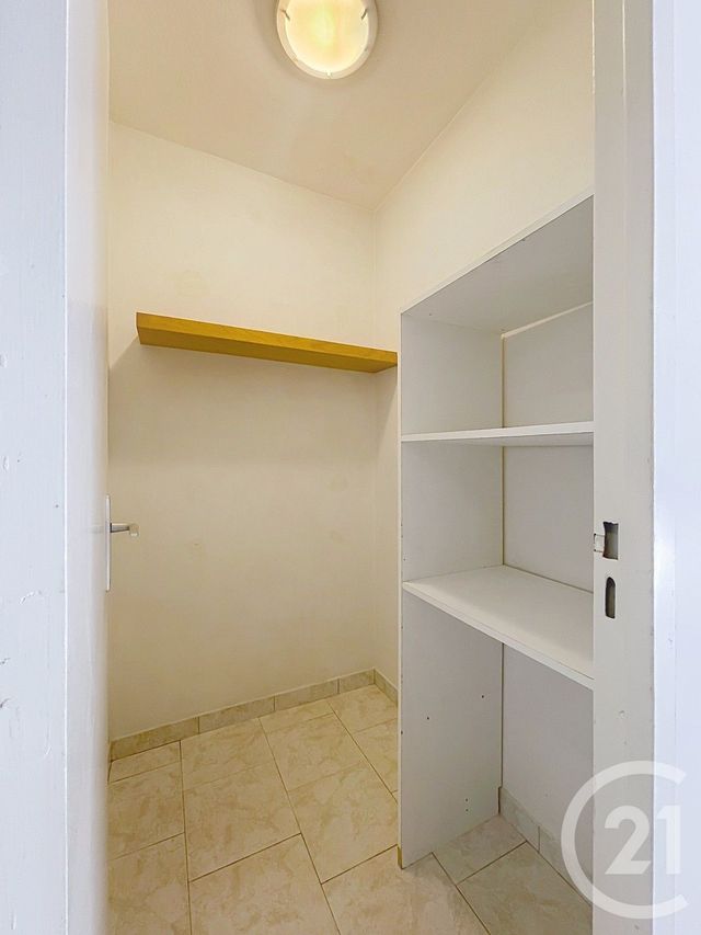 Appartement F3 à vendre - 3 pièces - 64.21 m2 - VALLAURIS - 06 - PROVENCE-ALPES-COTE-D-AZUR - Century 21 Liberté