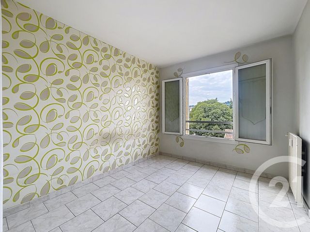 Appartement F3 à vendre - 3 pièces - 64.21 m2 - VALLAURIS - 06 - PROVENCE-ALPES-COTE-D-AZUR - Century 21 Liberté