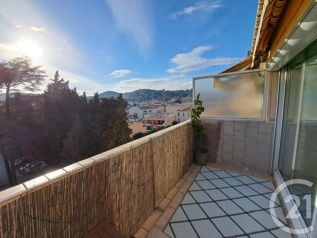 Appartement T4 à louer - 4 pièces - 78.19 m2 - VALLAURIS - 06 - PROVENCE-ALPES-COTE-D-AZUR - Century 21 Liberté