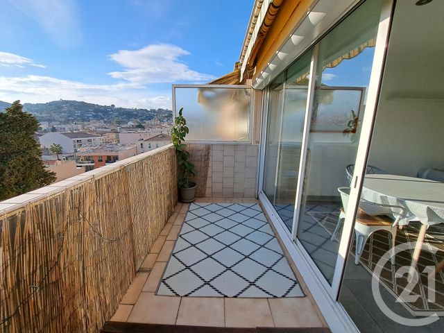 Appartement T4 à louer VALLAURIS