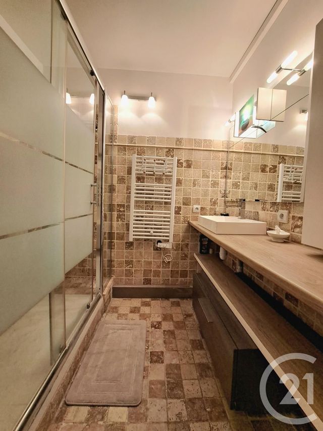 Appartement T4 à louer - 4 pièces - 78.19 m2 - VALLAURIS - 06 - PROVENCE-ALPES-COTE-D-AZUR - Century 21 Liberté