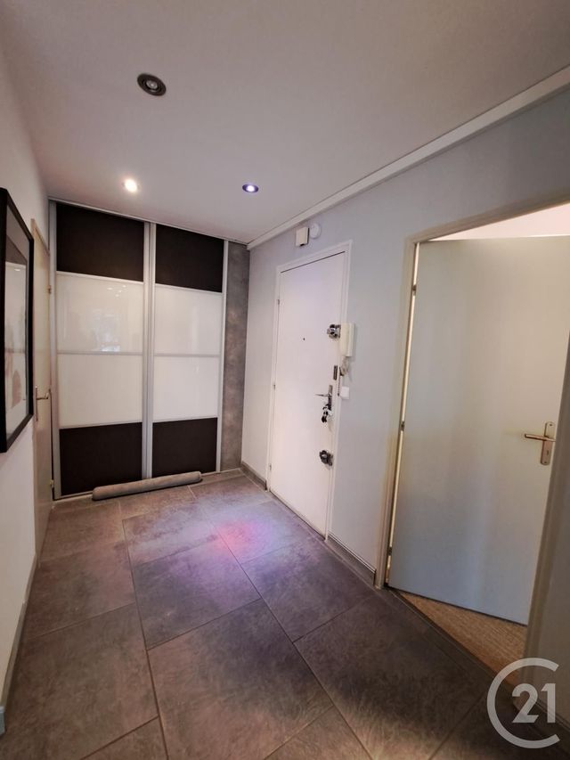 Appartement T4 à louer - 4 pièces - 78.19 m2 - VALLAURIS - 06 - PROVENCE-ALPES-COTE-D-AZUR - Century 21 Liberté