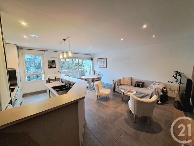 Appartement T4 à louer - 4 pièces - 78.19 m2 - VALLAURIS - 06 - PROVENCE-ALPES-COTE-D-AZUR - Century 21 Liberté