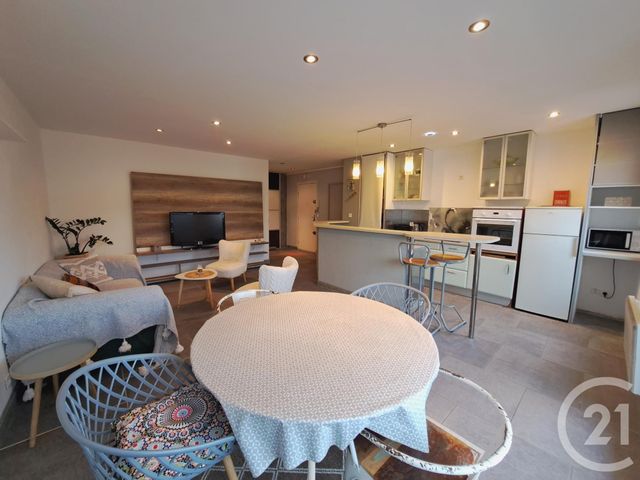 Appartement T4 à louer - 4 pièces - 78.19 m2 - VALLAURIS - 06 - PROVENCE-ALPES-COTE-D-AZUR - Century 21 Liberté