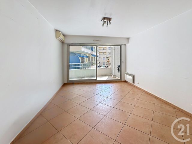 Appartement F2 à vendre - 2 pièces - 42.0 m2 - ANTIBES - 06 - PROVENCE-ALPES-COTE-D-AZUR - Century 21 Liberté