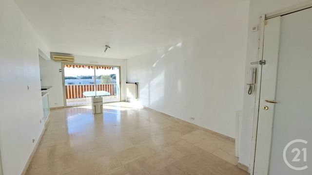 Appartement T4 à louer - 4 pièces - 72.55 m2 - ANTIBES - 06 - PROVENCE-ALPES-COTE-D-AZUR - Century 21 Liberté