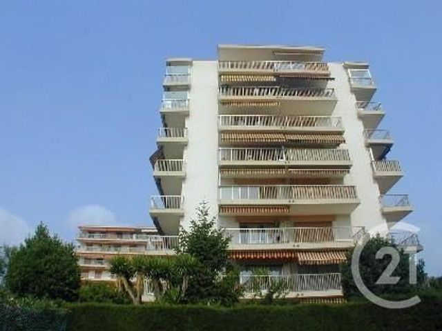 Appartement T4 à louer - 4 pièces - 72.55 m2 - ANTIBES - 06 - PROVENCE-ALPES-COTE-D-AZUR - Century 21 Liberté