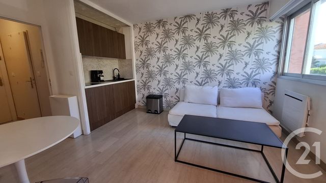 Appartement Studio Cabine à louer - 1 pièce - 20.05 m2 - ANTIBES - 06 - PROVENCE-ALPES-COTE-D-AZUR - Century 21 Liberté