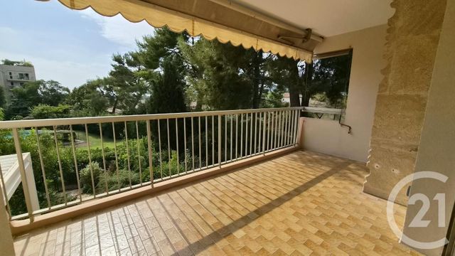 Appartement T3 à louer - 3 pièces - 76.6 m2 - ANTIBES - 06 - PROVENCE-ALPES-COTE-D-AZUR - Century 21 Liberté