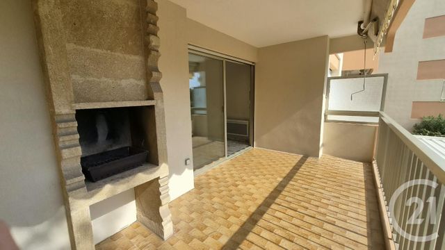 Appartement T3 à louer - 3 pièces - 76.6 m2 - ANTIBES - 06 - PROVENCE-ALPES-COTE-D-AZUR - Century 21 Liberté