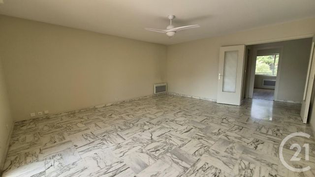 Appartement T3 à louer - 3 pièces - 76.6 m2 - ANTIBES - 06 - PROVENCE-ALPES-COTE-D-AZUR - Century 21 Liberté