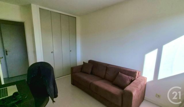 Appartement T3 à louer - 3 pièces - 66.67 m2 - VALLAURIS - 06 - PROVENCE-ALPES-COTE-D-AZUR - Century 21 Liberté