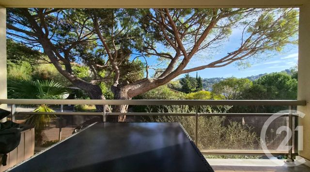 Appartement T3 à louer - 3 pièces - 66.67 m2 - VALLAURIS - 06 - PROVENCE-ALPES-COTE-D-AZUR - Century 21 Liberté