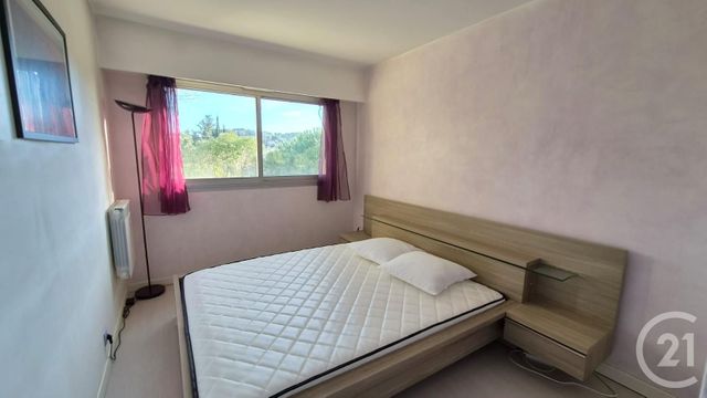 Appartement T3 à louer - 3 pièces - 66.67 m2 - VALLAURIS - 06 - PROVENCE-ALPES-COTE-D-AZUR - Century 21 Liberté