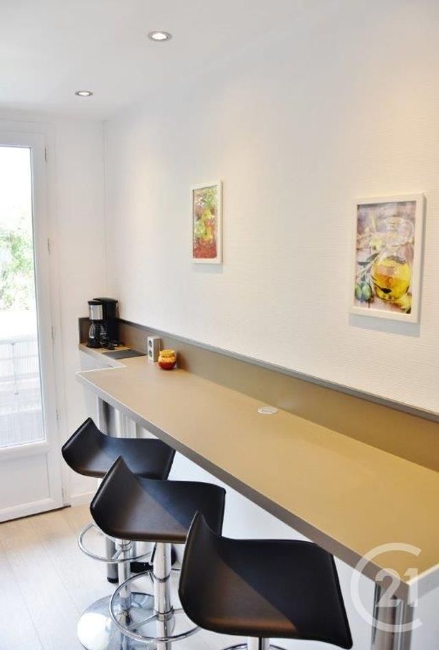Appartement T3 à louer - 3 pièces - 59.5 m2 - ANTIBES - 06 - PROVENCE-ALPES-COTE-D-AZUR - Century 21 Liberté