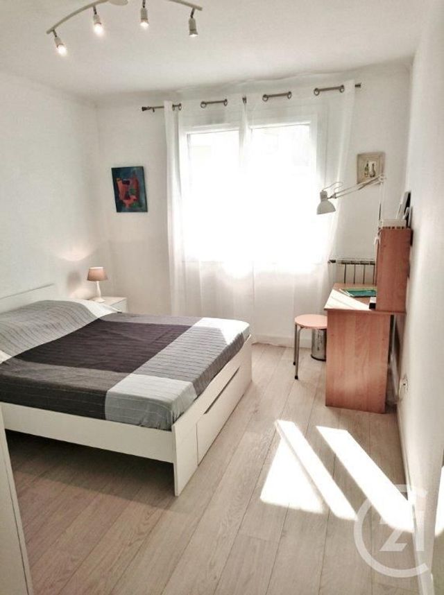Appartement T3 à louer - 3 pièces - 59.5 m2 - ANTIBES - 06 - PROVENCE-ALPES-COTE-D-AZUR - Century 21 Liberté