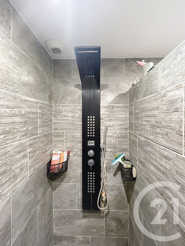 Appartement à vendre - 2 pièces - 70.0 m2 - ANTIBES - 06 - PROVENCE-ALPES-COTE-D-AZUR - Century 21 Liberté