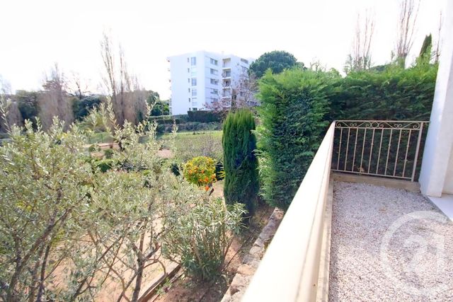 Afficher la photo en grand Appartement F2 à vendre - 2 pièces - 41.15 m2 - LE GOLFE JUAN - 06 - PROVENCE-ALPES-COTE-D-AZUR - Century 21 Liberté